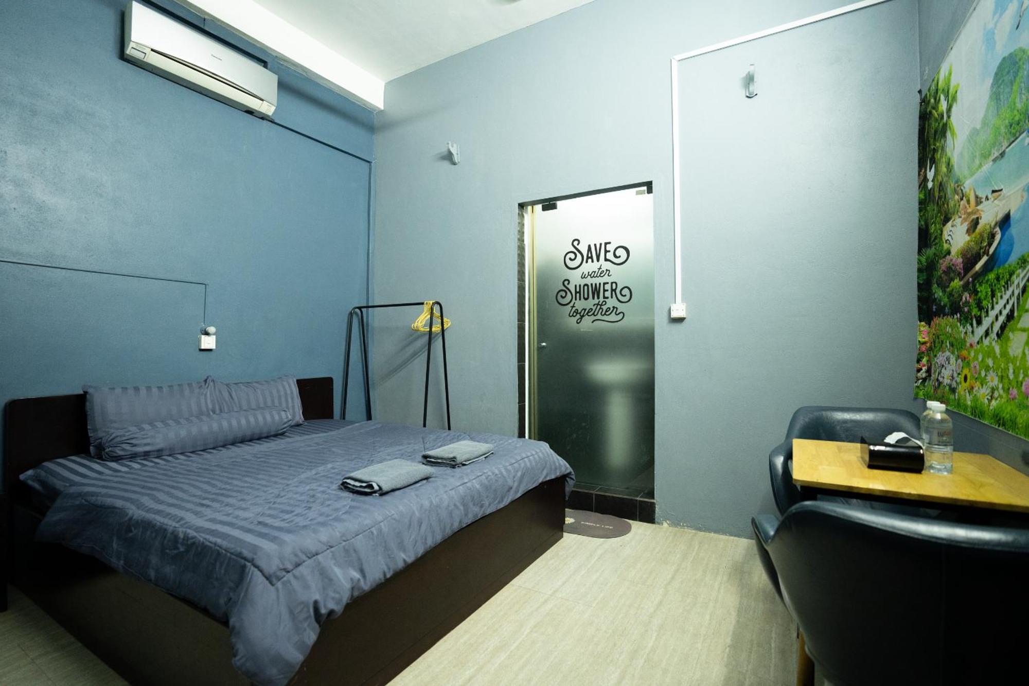 The Eighty8 Hostel *