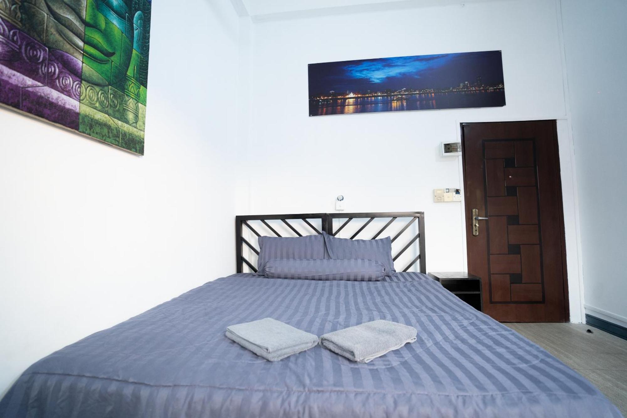 The Eighty8 Hostel *